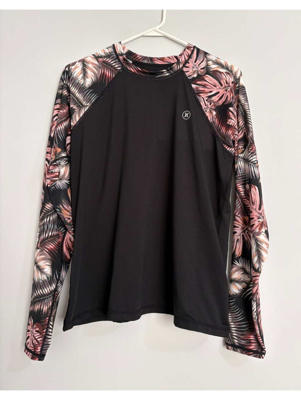 Hurley Womens XXL UPF 50+ Rash Guard Swim Shirt Black Tropical Long Sleeve